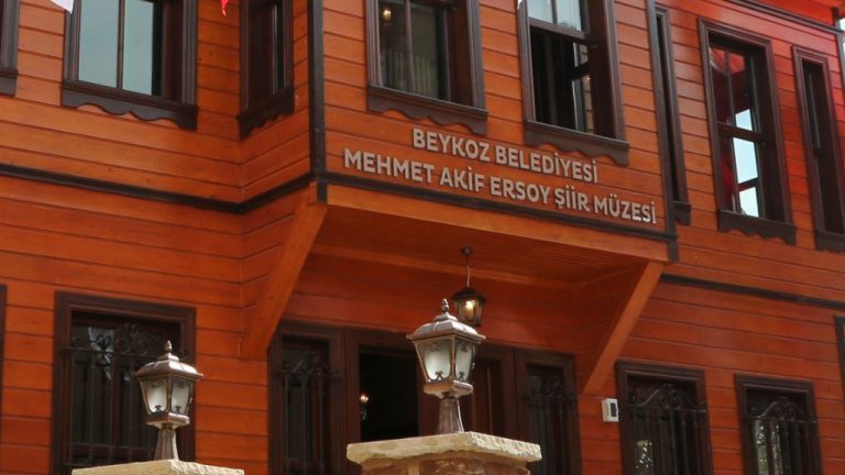 YENİ ŞAFAK GAZETESİ’NİN HABERİ DOĞRU MU? “Beykoz’daki Mehmet Akif Ersoy Şiir Müzesi İlk ve Tek mi?”