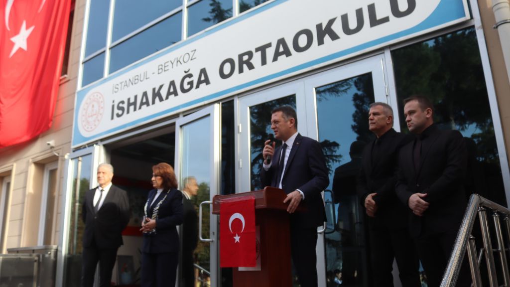 Beykoz’da Deprem Şehitleri Anıldı: İshakağa Ortaokulu’nda Dev Tatbikat