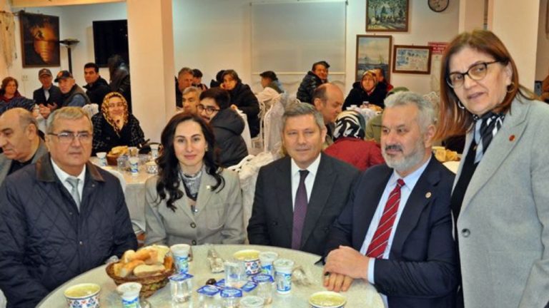Beykoz’da Gönül Köprüleri: İftar Sofrasından Etkinlik Çadırına Uzanan Samimi Buluşma