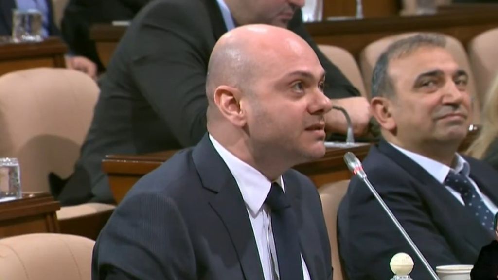 Gencay Özcan’dan Çarpıcı Kıyaslama: “TCDD’nin Zararı, İETT’nin Bütçesini Yakaladı!”