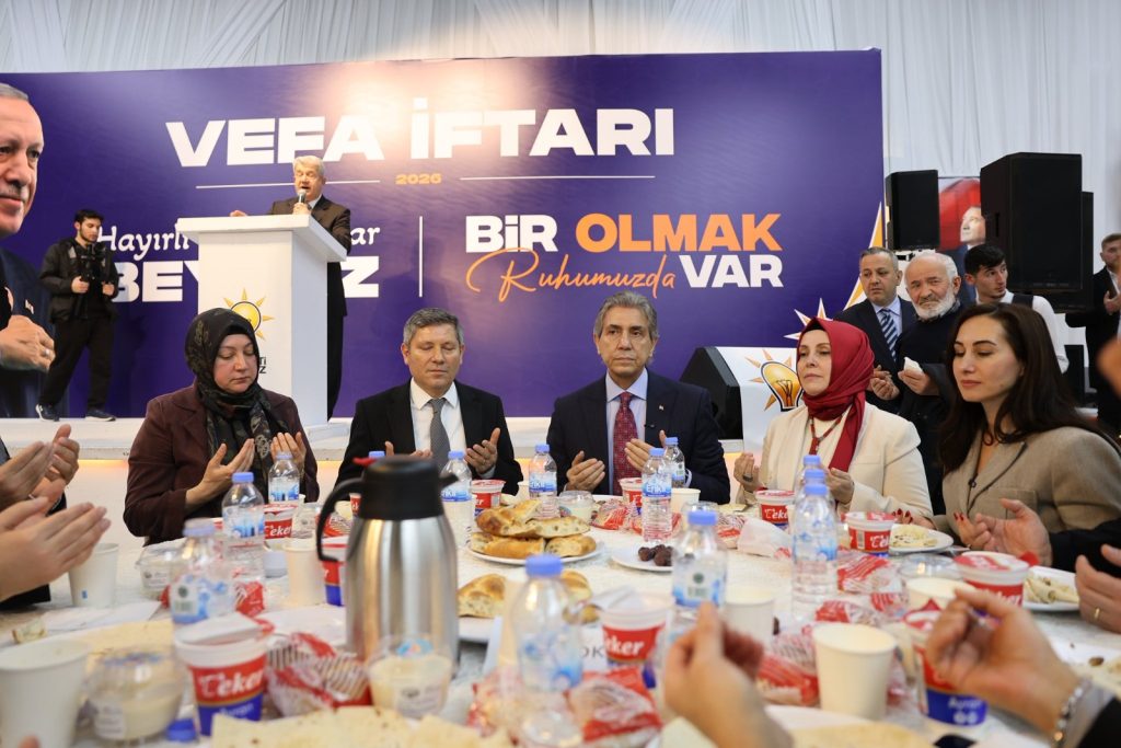 AK Parti Beykoz’da “Vefa” Sofrası: “Kardeşlik En Büyük Gücümüz”