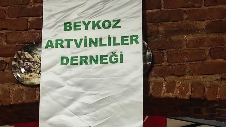 Beykoz Artvinliler İftarında Acar Ailesi ve Protokol Bir Arada