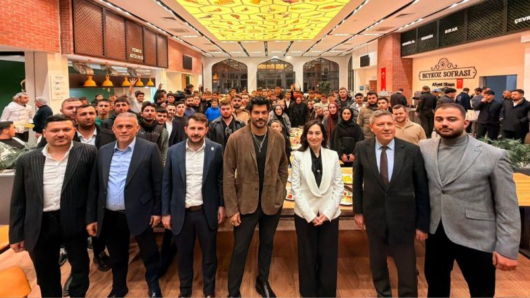 AK Parti Gençlik Sahuru Beykoz Sofrası’nda Düzenlendi