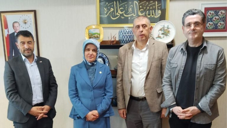 TÜRK KIZILAYI BEYKOZ ŞUBESİ’NDEN MİLLETVEKİLİ ÖZTÜRK’E ZİYARET