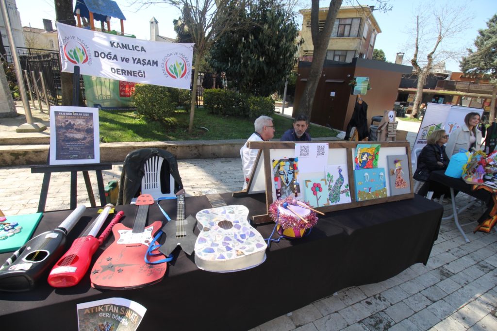 KANLICA’DA ATIKLAR SANATA DÖNÜŞTÜ: GELECEK İÇİN BÜYÜK ADIM