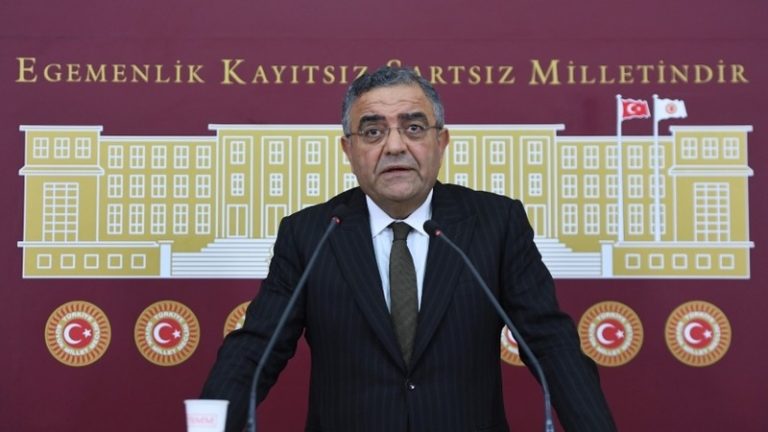 SEZGİN TANRIKULU’NDAN İÇİŞLERİ BAKANLIĞI’NA BİREYSEL SİLAHLANMA SORUSU