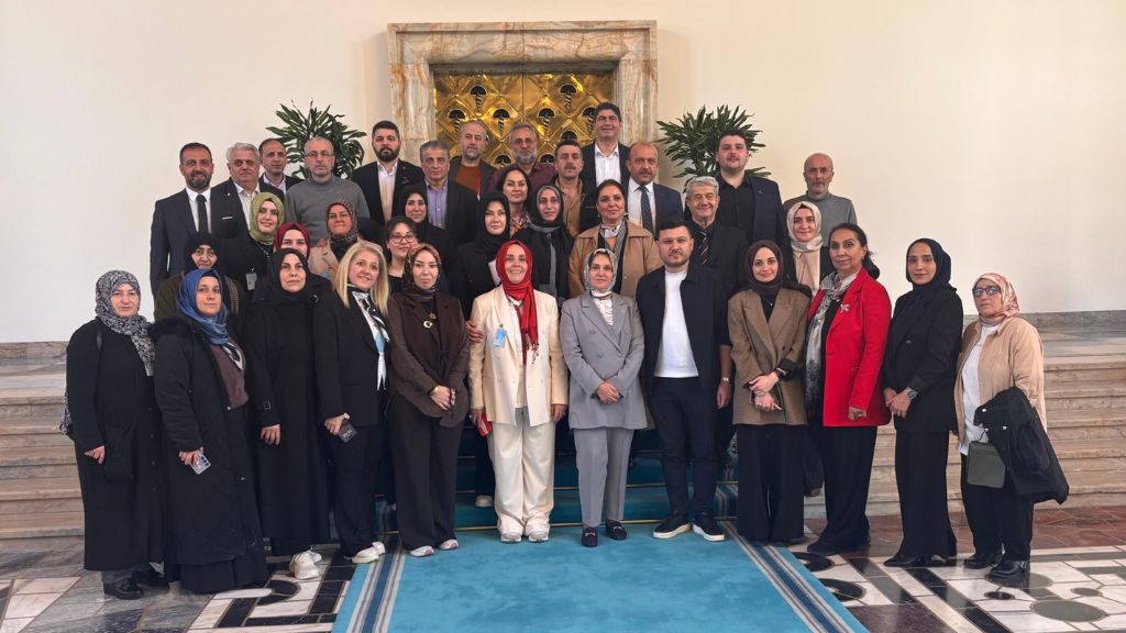 AK PARTİ BEYKOZ KADIN KOLLARI TBMM’DE GRUP TOPLANTISINA KATILDI