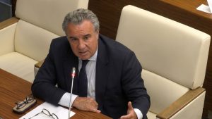 TANER AKSU’DAN MECLİSTE SERT TEPKİ: “KİMSENİN HADDİ DEĞİLDİR”