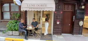 KANLICA’DA BİR FRANSIZ ESİNTİSİ: LUNE DORÉE PÂTISSERIE KAPILARINI AÇTI