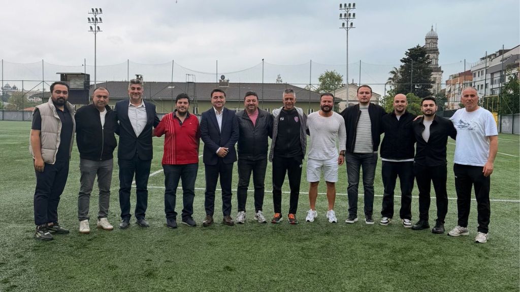 TFF YETKİLİLERİNDEN BEYKOZ VE ÜSKÜDAR’DAKİ AMATÖR KULÜPLERE ZİYARET