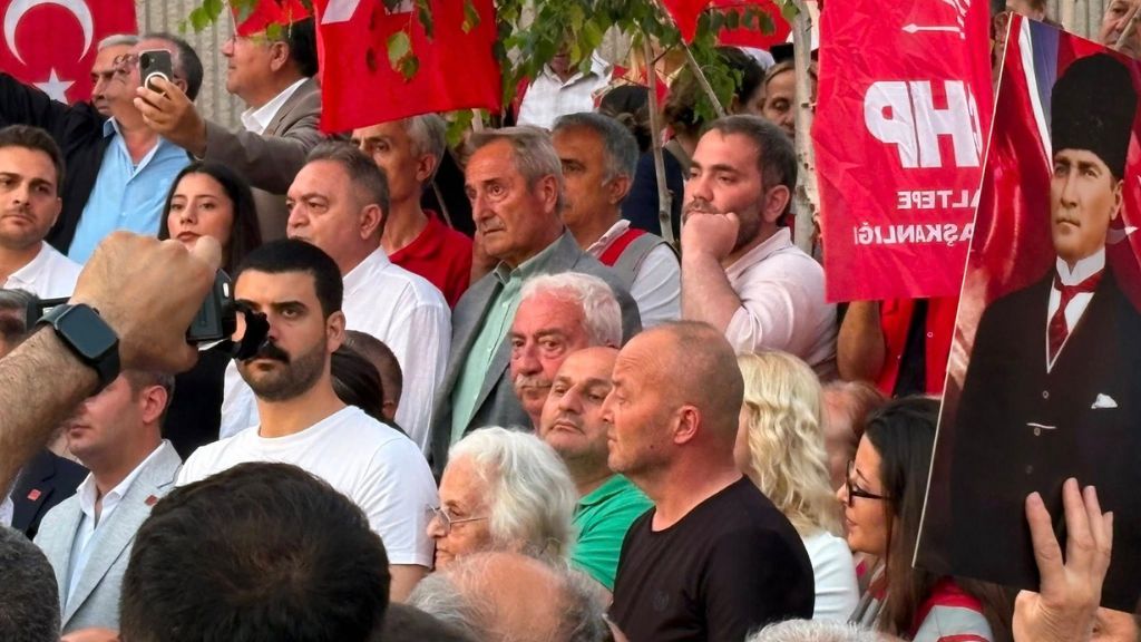 CHP BEYKOZ’DAN MALTEPE’DEKİ “GEÇİM VE ADALET” YÜRÜYÜŞÜNE TAM DESTEK