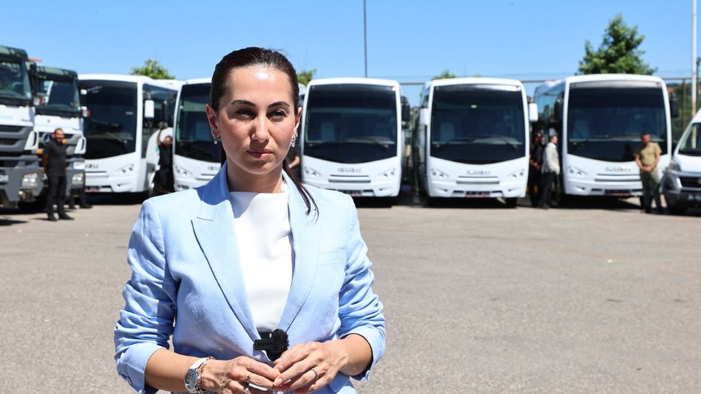 GÜRZEL: “26 RESMİ ARACI YENİDEN HİZMETE KAZANDIRDIK, 150 MİLYON LİRALIK KİRALAMA MALİYETİNİN ÖNÜNE GEÇTİK”