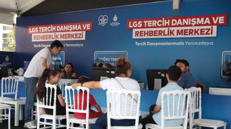İBB’DEN LGS TERCİH DÖNEMİNDE ÜCRETSİZ DANIŞMANLIK HİZMETİ